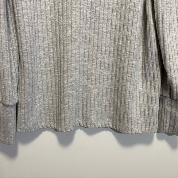 DOWNEAST Light Gray Ribbed Knit Long Sleeve V-Neck Top Women’s Large - Picture 3 of 7